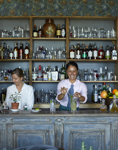 Bar & Lounge in Cornwall
